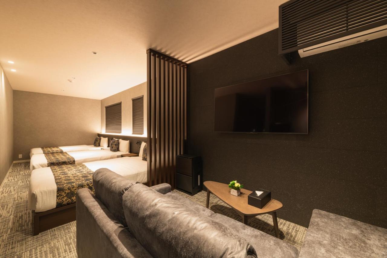 Grand Base Kagoshima Chuo Aparthotel Buitenkant foto