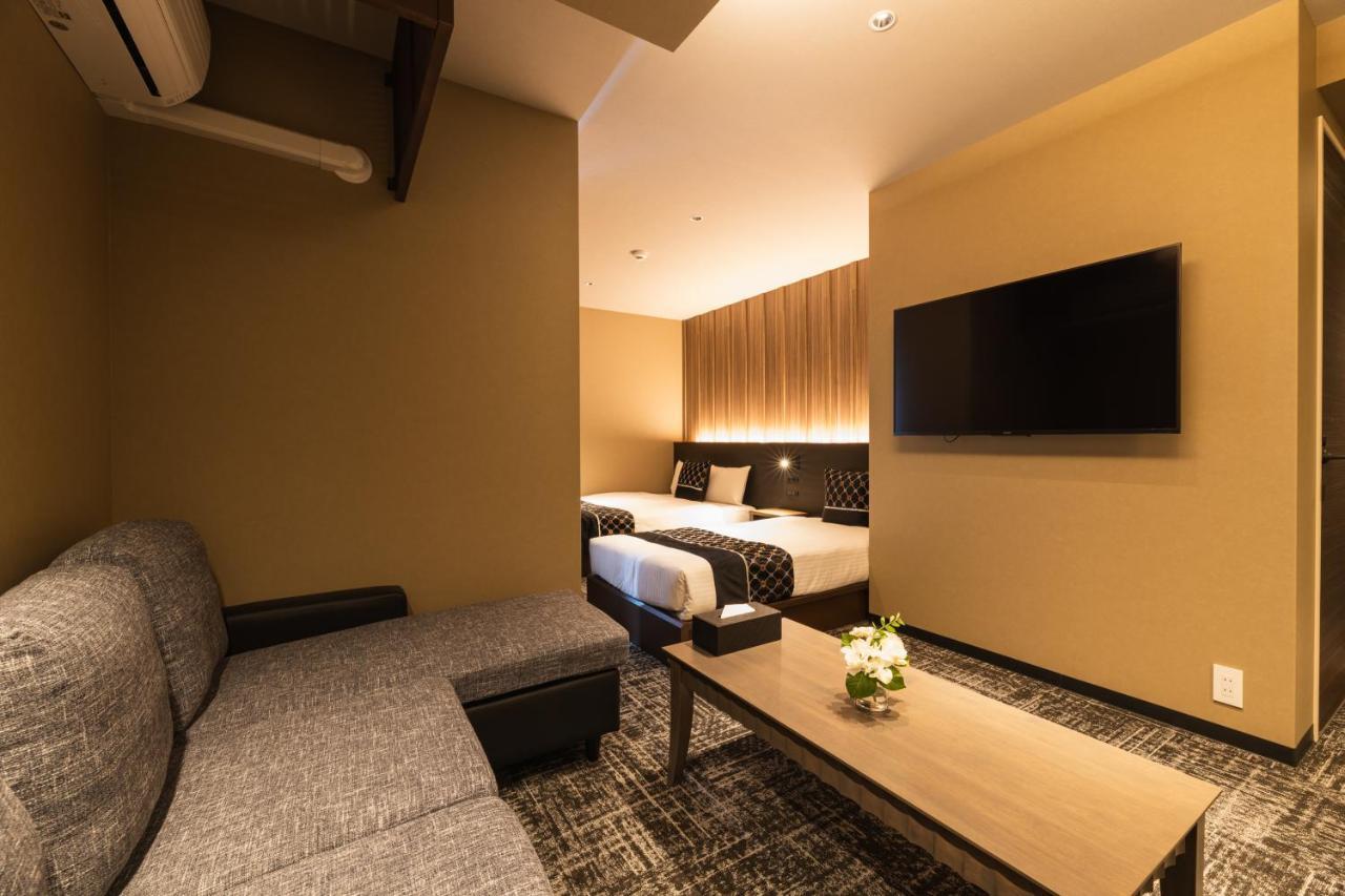 Grand Base Kagoshima Chuo Aparthotel Buitenkant foto